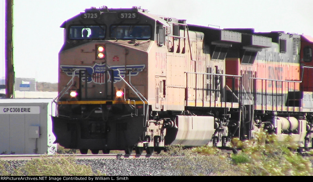 WB Manifest Frt at Erie NV -3